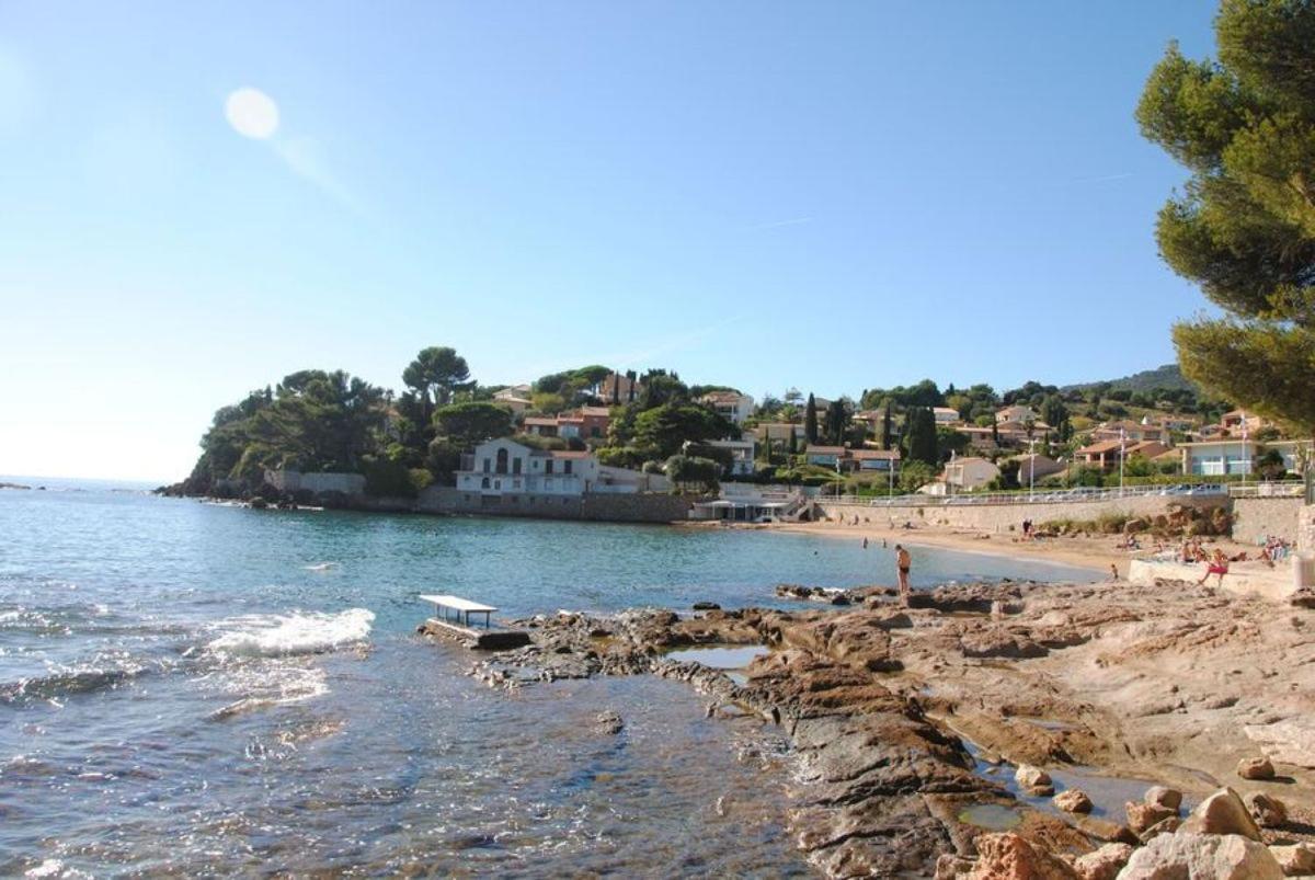 Superbe Appartement Avec Balcon Vue Mer ! Carqueiranne Esterno foto
